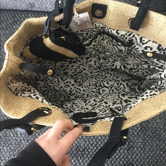 Brand New Jessica Simpson bag - Picture 3 of 7